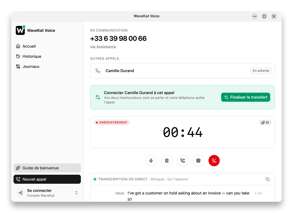 WaveKat Voice sur Ubuntu — un transfert supervisé : l'appelant en attente et le bouton Finaliser le transfert pour les connecter.
